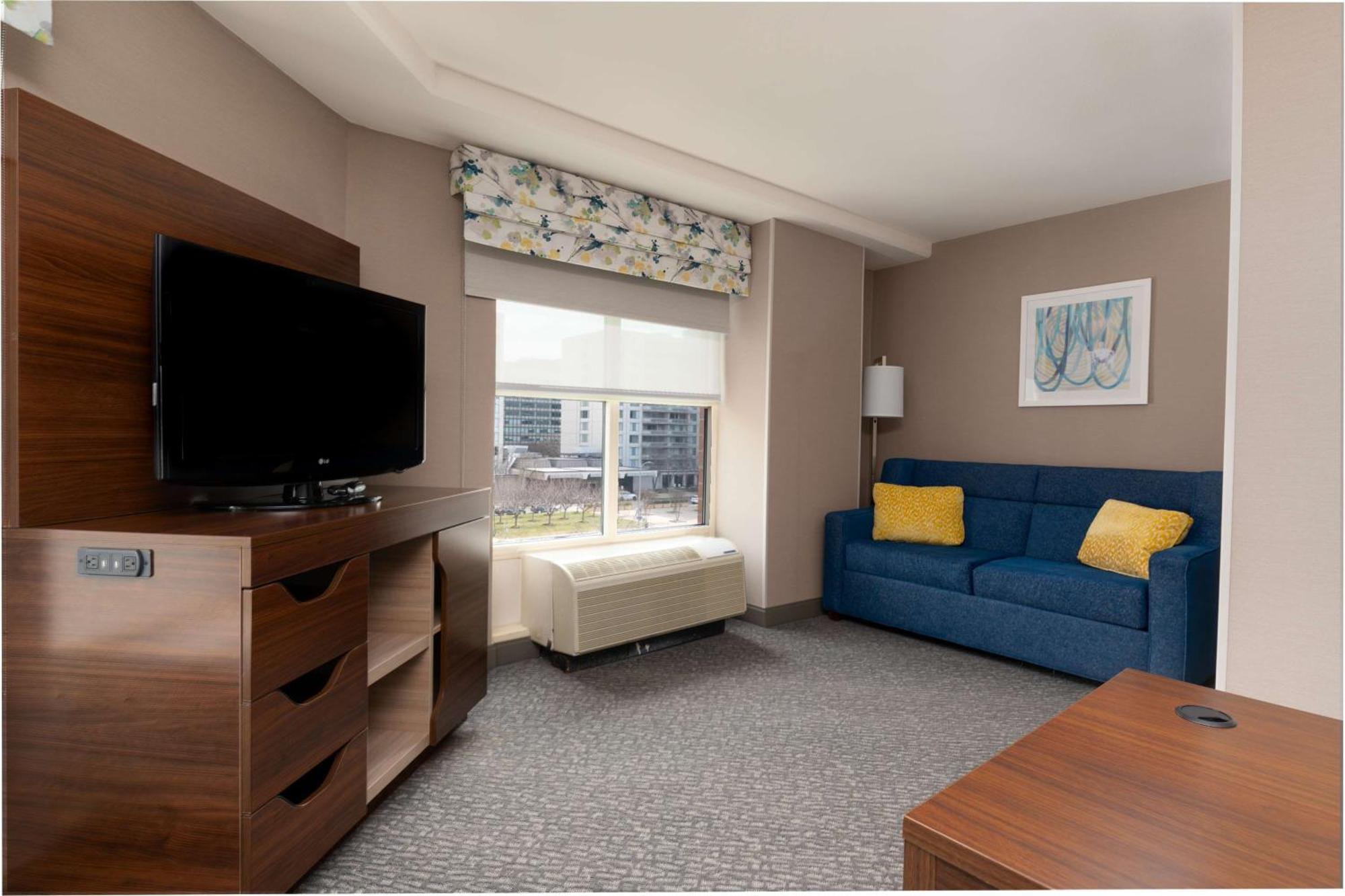 Hampton Inn & Suites Arlington Crystal City Dca Exterior foto